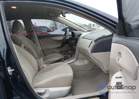 2011 Toyota Corolla Le z USA, uszkodzony, nr VIN 2T1BU4EE2BC629938